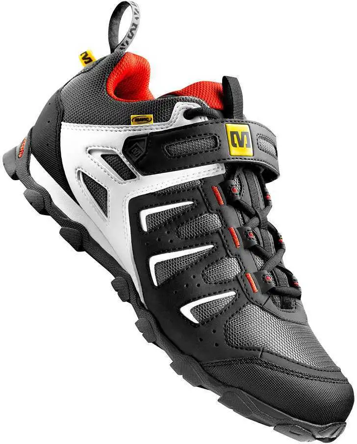 Cykelskor Mavic Alpine svart/vit/röd 41 ?
