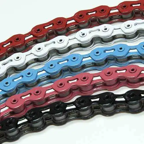 Kedja KMC K710 vit BMX