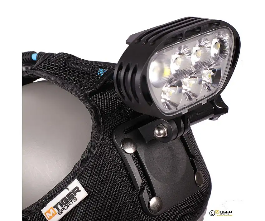 Pannlampa M-Tiger Superion II Plus 6200L + Styrfäste & Hjälmfäste för Cykel