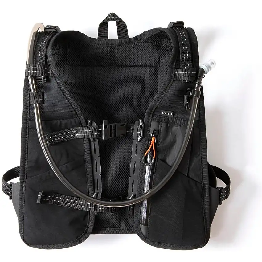 Vätskeryggsäck Restrap Race Hydration Vest 5.5L + 2L Black