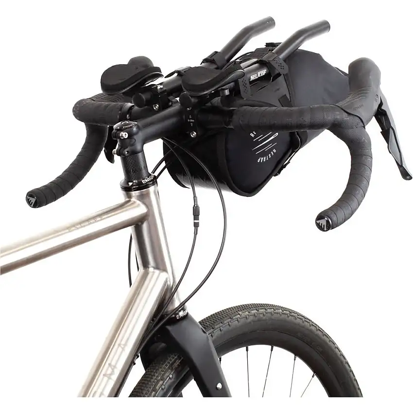 Styrväska Restrap Race Bar Bag - Aero Bar 7L Black